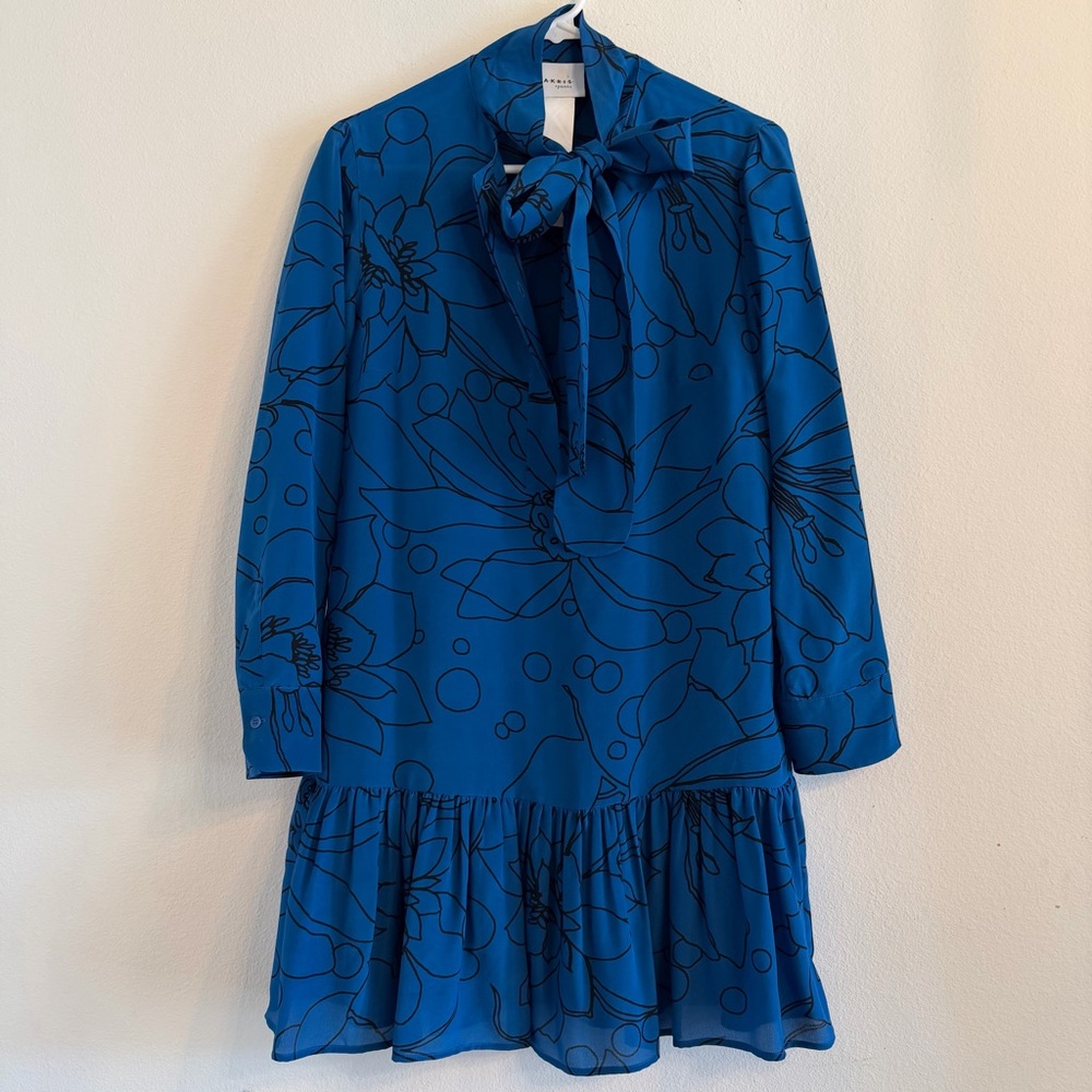 Akris Punto 100% Silk Blue Floral Dress with Tie Neck